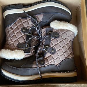 Bearpaw Size 8 Bethany Boots - 1845W/Chocolate/Khaki - Never Worn